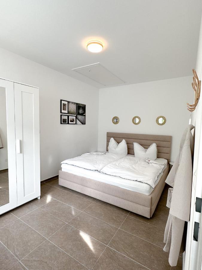 Modernes Haus Naehe Parndorf Apartamento Bruck an der Leitha Exterior foto