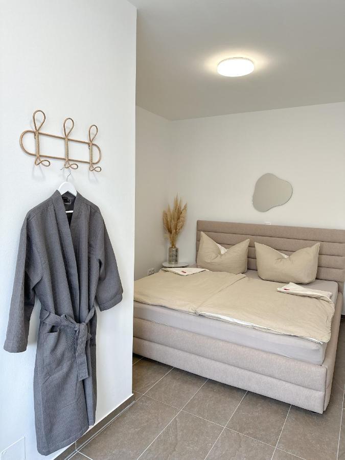 Modernes Haus Naehe Parndorf Apartamento Bruck an der Leitha Exterior foto